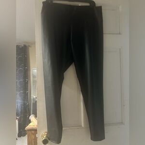 Ladies faux leather Black Pants